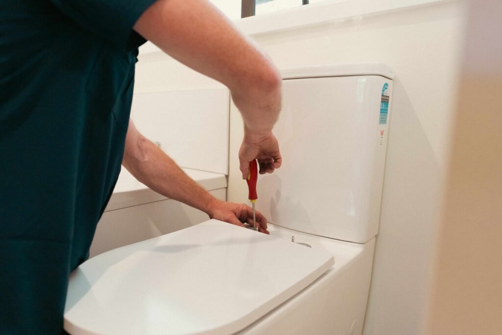 Toilet Leaks & Repairs